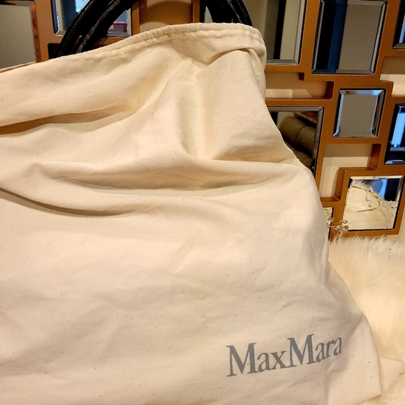 Black Vintage MaxMara crocodile style handbag - Picture 9 of 11